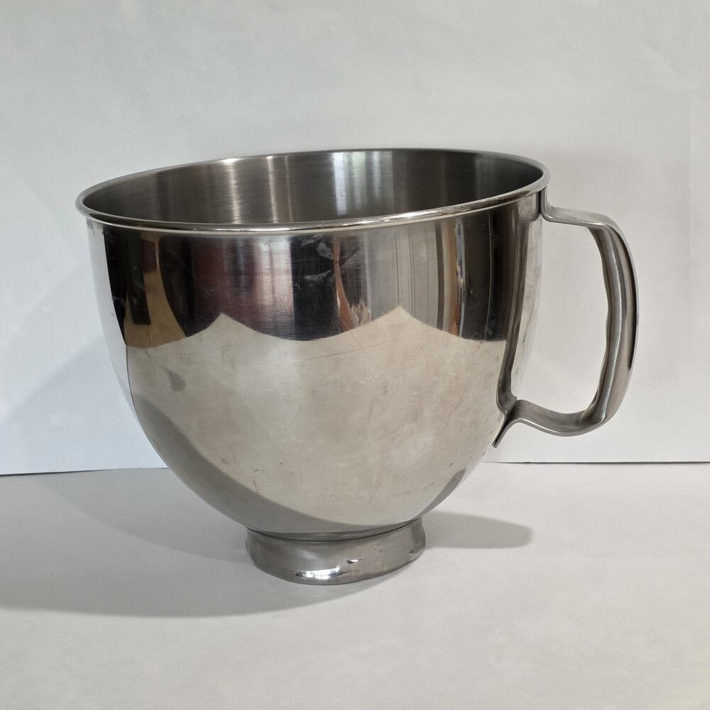 The KitchenAid KSM150 Replacement 5 Quart Stainless Steel Mixing Bowl with Handl